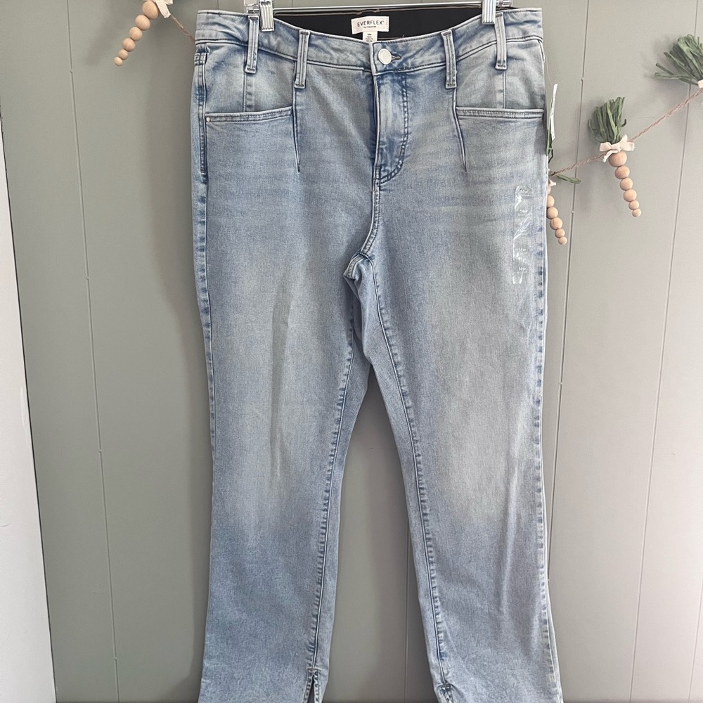 NWT Everflex Women's Light Blue Straight Leg Jeans